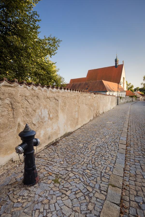 Pstrossova Vila - U Klasterni Zahrady เบคีนิเย ภายนอก รูปภาพ